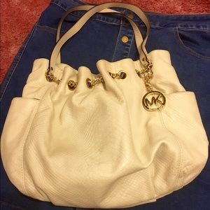 💥Sale Cream MK Purse