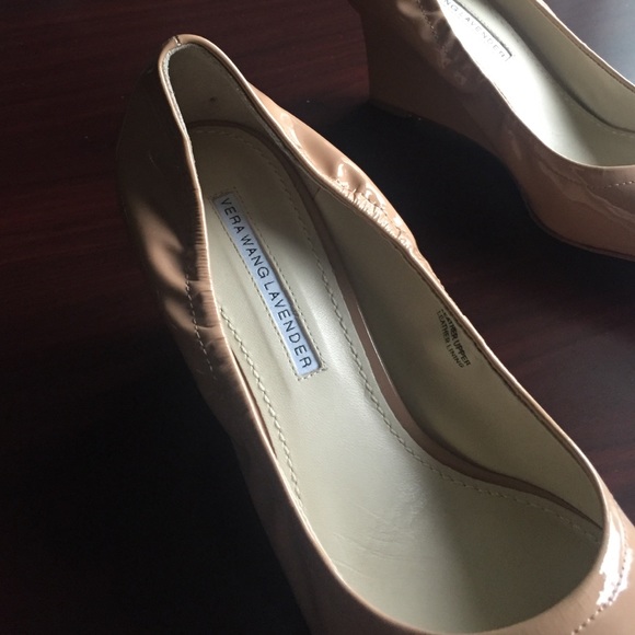 Shoes - Picture 3 of 4