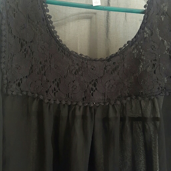 Blouse - Picture 2 of 2