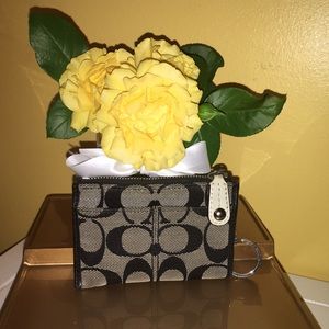 Authentic Coach Wallet / Coin Purse