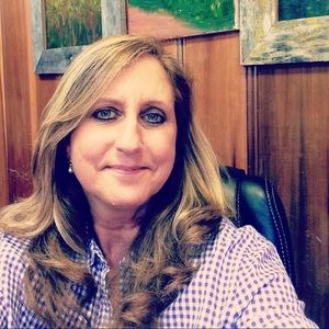 Meet your Posher, Peggy