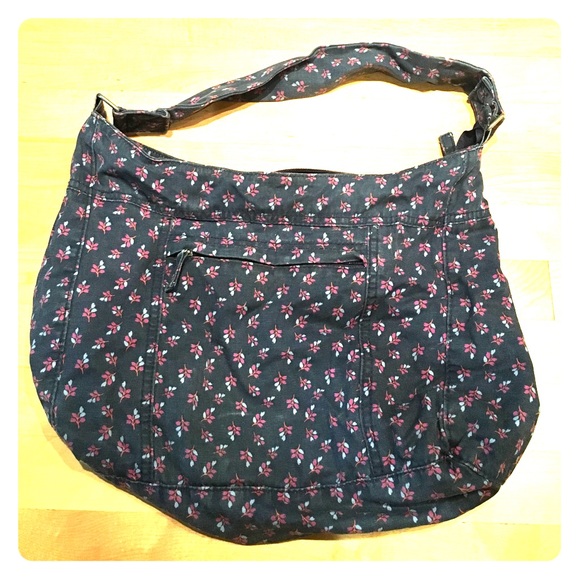 Floral shoulder bag