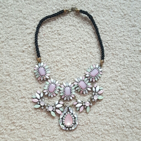 Statement necklace
