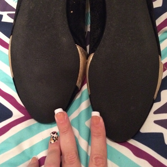 **DONATED before moving** - Picture 2 of 3