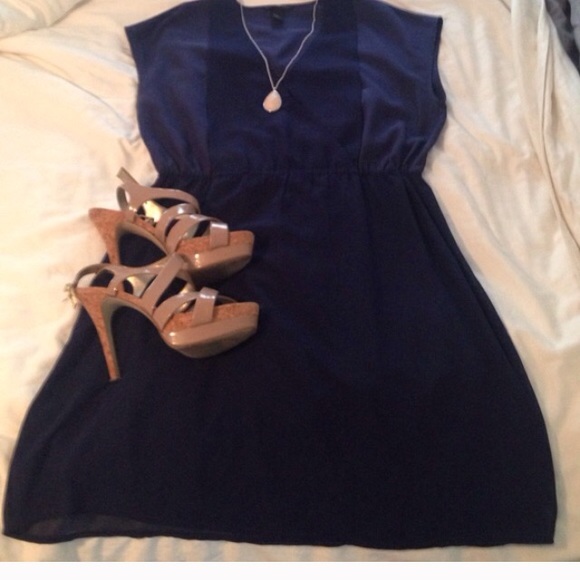 Bundle - Picture 2 of 3