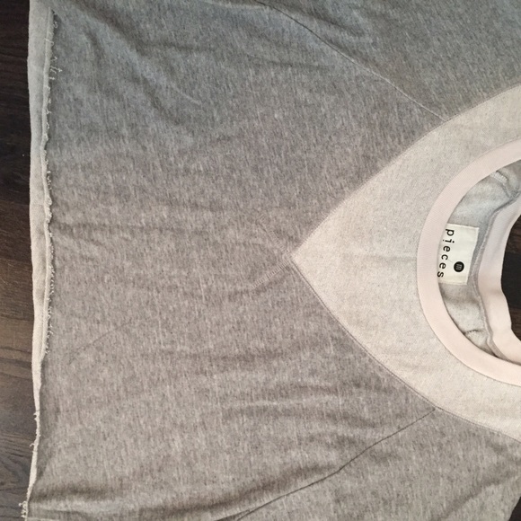 Sweatshirt - Picture 3 of 3