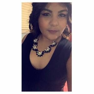 Meet your Posher, Lorena