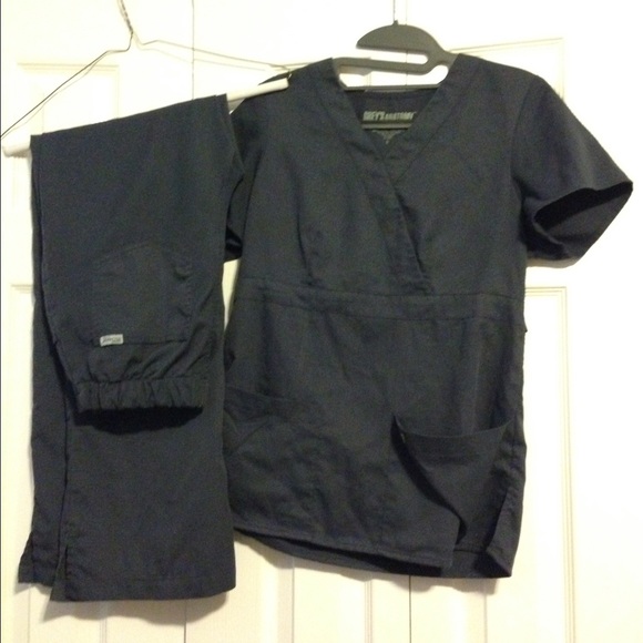 Grey's Anatomy scrub top pant set