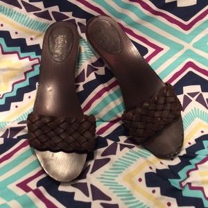 Gucci slip on sandals