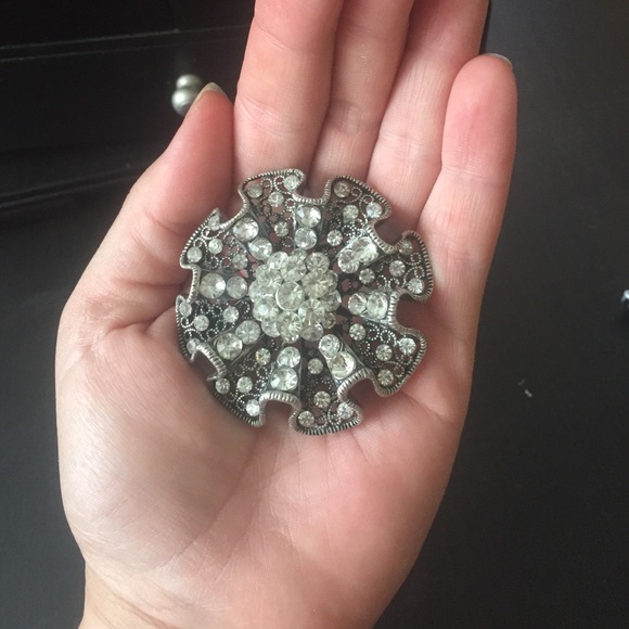 Pin/Pendant - Picture 2 of 4