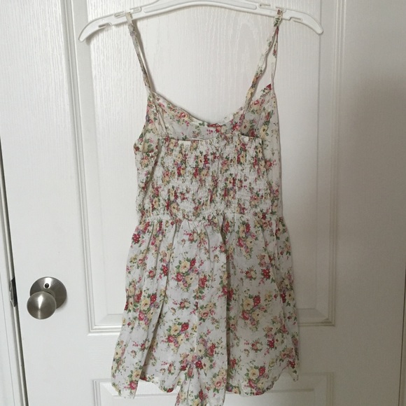 Floral Romper - Picture 3 of 3