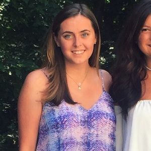 Meet your Posher, Caroline