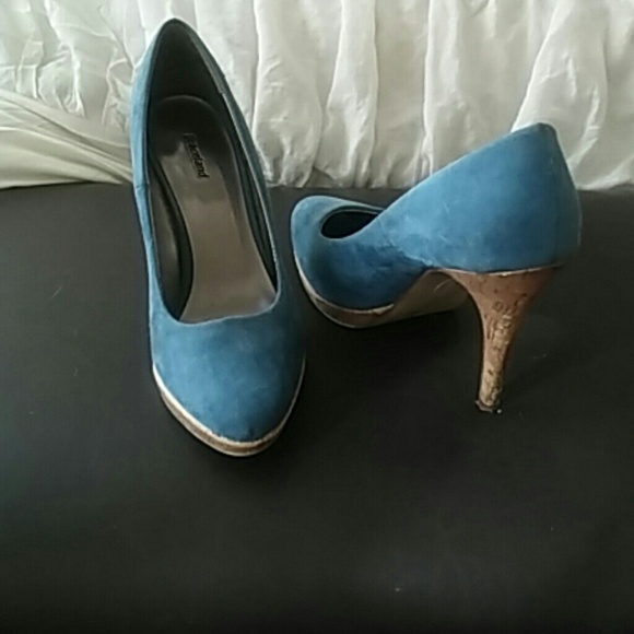 Size 10 womens Heels Blue Suede and Cork