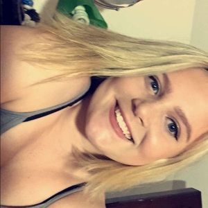 Meet your Posher, Kayce