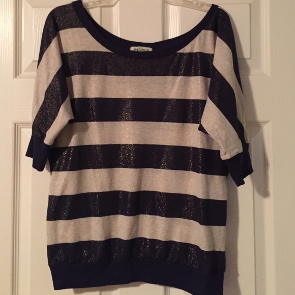 Navy and cream top