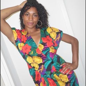 MUST GO! Price Slash VINTAGE FLORAL!