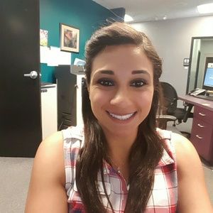 Meet your Posher, Renee