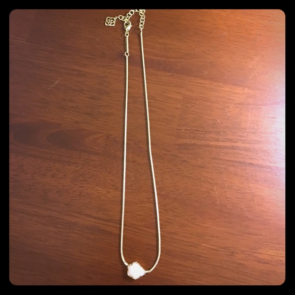 Kendra Scott - necklace