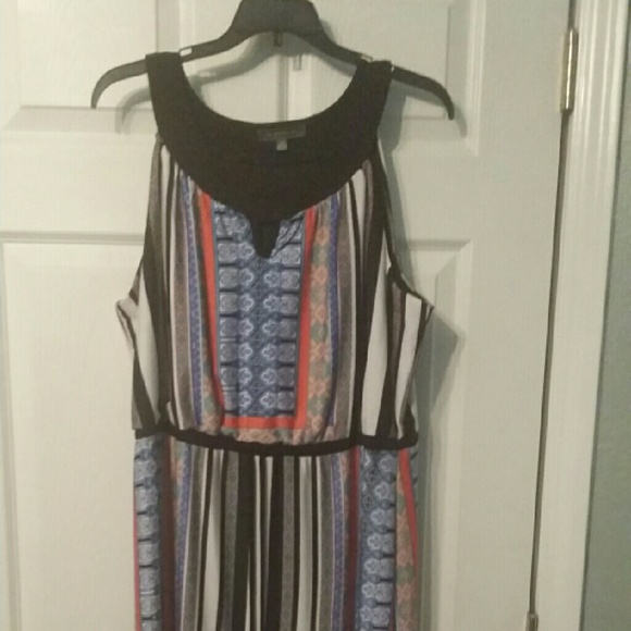 Dress - Picture 1 of 3
