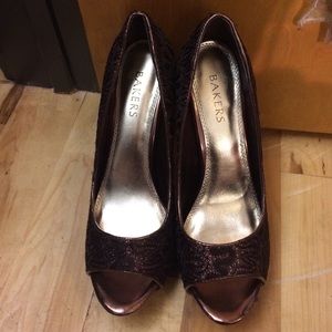 Bakers brown/gold heels