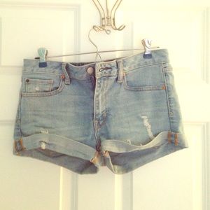Gap light wash slim cut-off shorts, sz 26