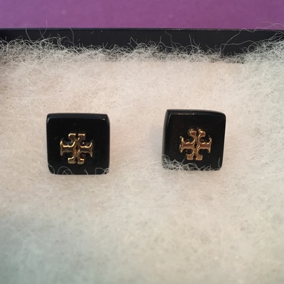 Tory burch stud earrings SOLD