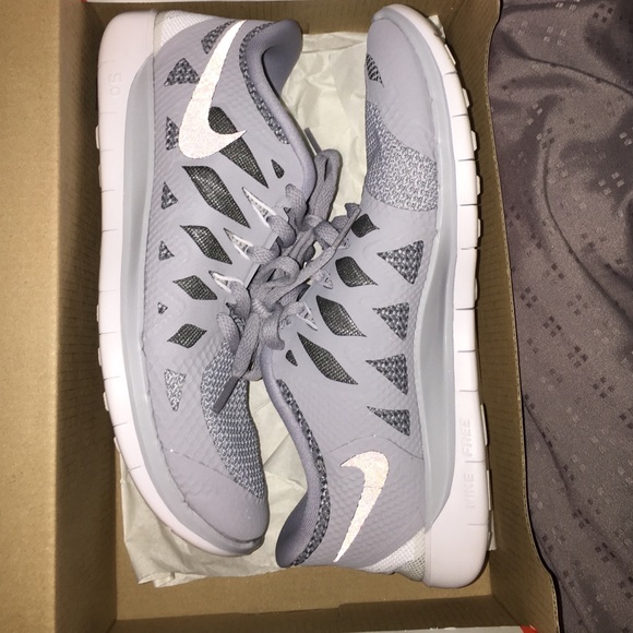 Nike Shoes - Nike Free 5.0