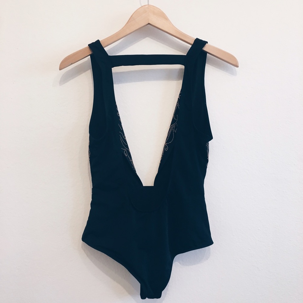[beach riot] • [gold dust one piece] - Picture 6 of 6