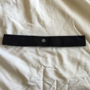 Lululemon cardio cross trainer headband
