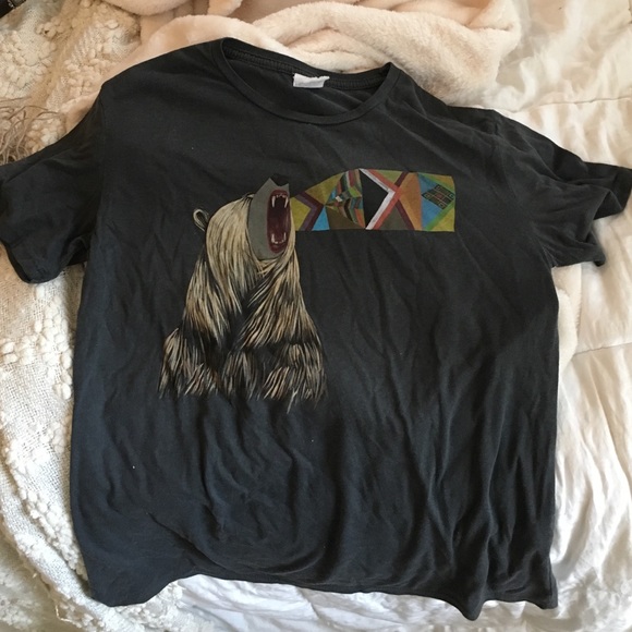 Obey tee