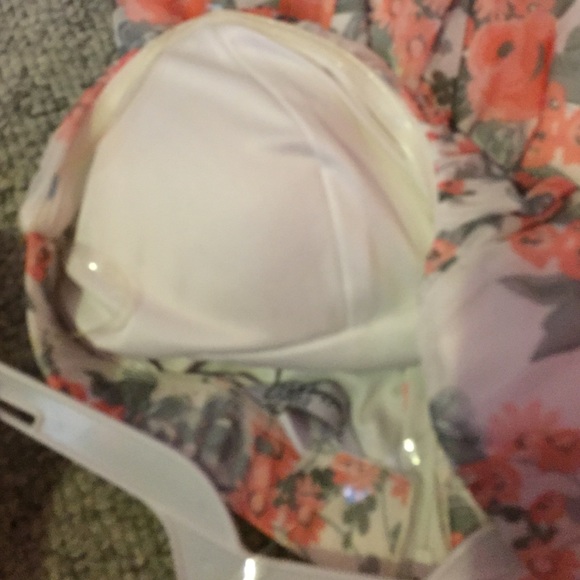 Dress - Picture 4 of 4