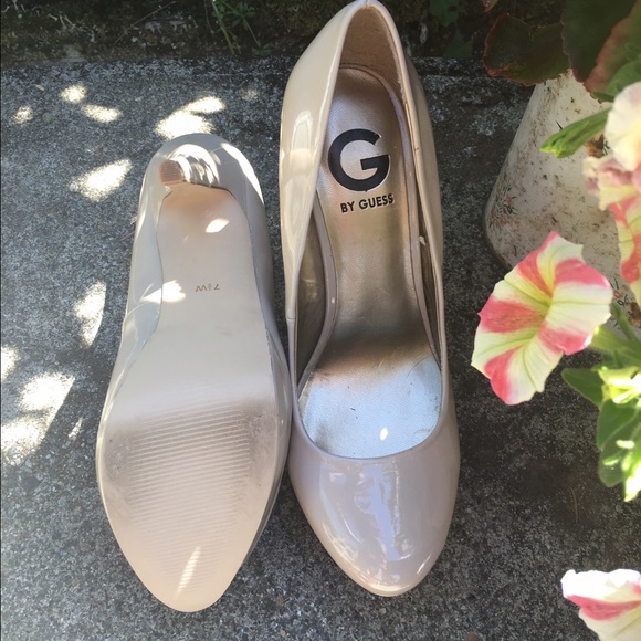 Patent leather Platform Heels by Guess - Picture 3 of 4