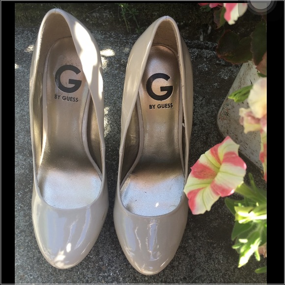 Patent leather Platform Heels by Guess - Picture 4 of 4