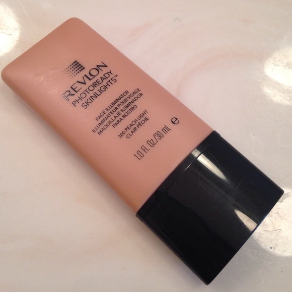 ⭐️NWOT Revlon Photoready Skinlights⭐️
