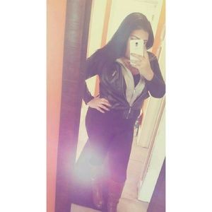 Meet your Posher, Isabel