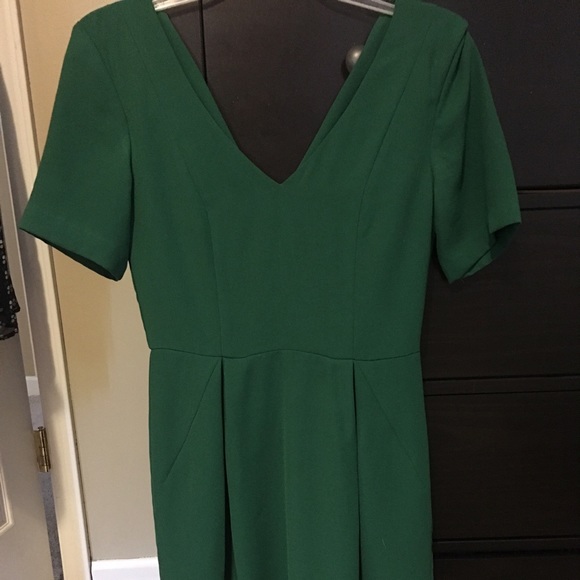 HM green dress