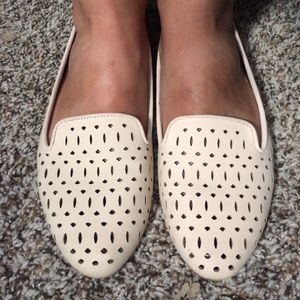 💕 blush cutout faux suede loafers 7-7.5😇