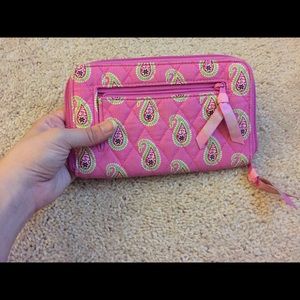 Vera Bradley Bermuda Pink Wallet