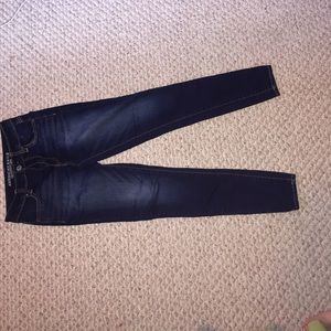 American Eagle Outfitters Hi-Rise Jegging