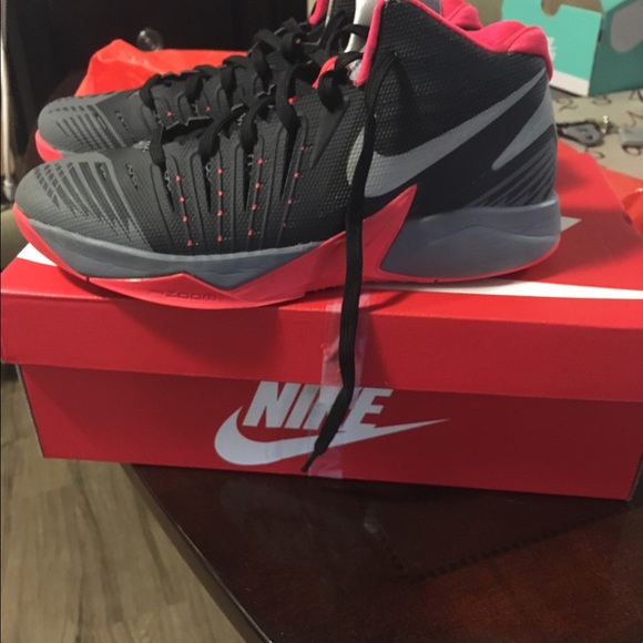Men's Nike basketball shoes