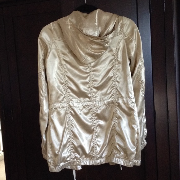 H&M gold jacket - Picture 2 of 7