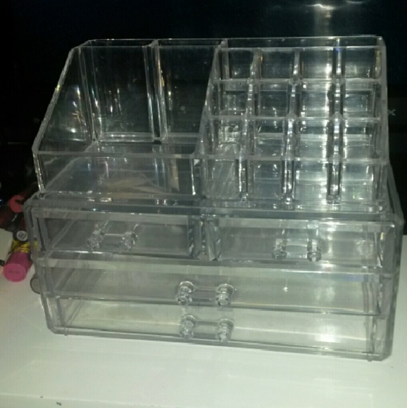 Acrylic makeup organizer