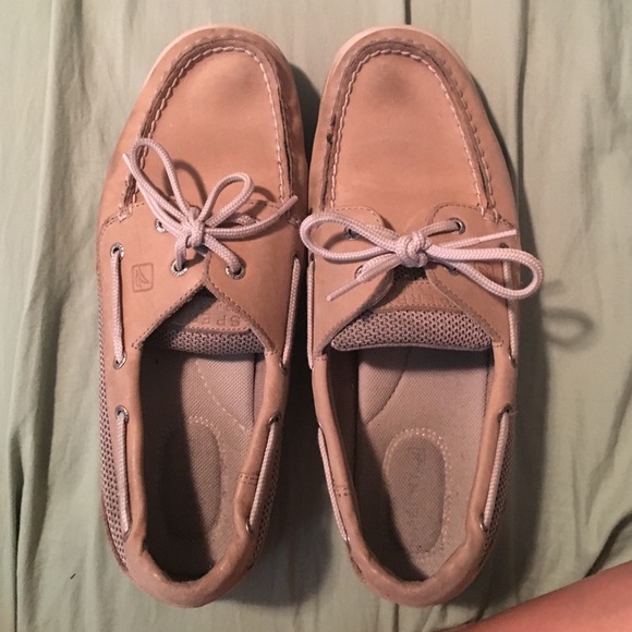 Great condition Sperry top sider shoes size 9