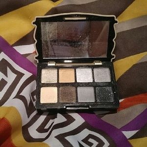 Too Faced eyeshadow, lip gloss, bronzer, luminizer