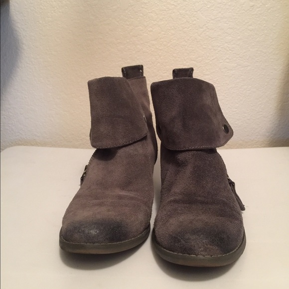 Nine West vintage America booties size 8