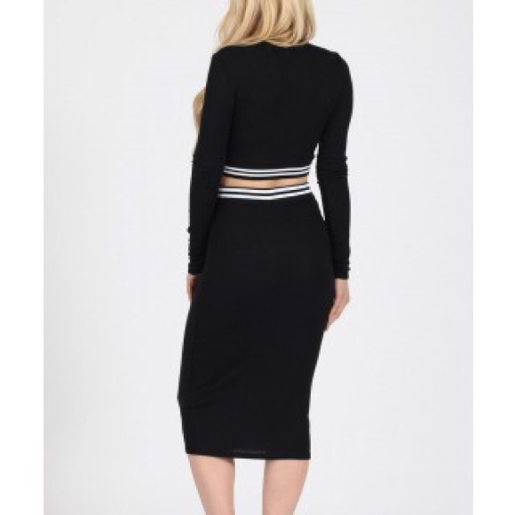 SPORTS RIB CROP & SKIRT CO-ORD-BLACK - Picture 2 of 4