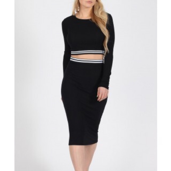 SPORTS RIB CROP & SKIRT CO-ORD-BLACK - Picture 4 of 4