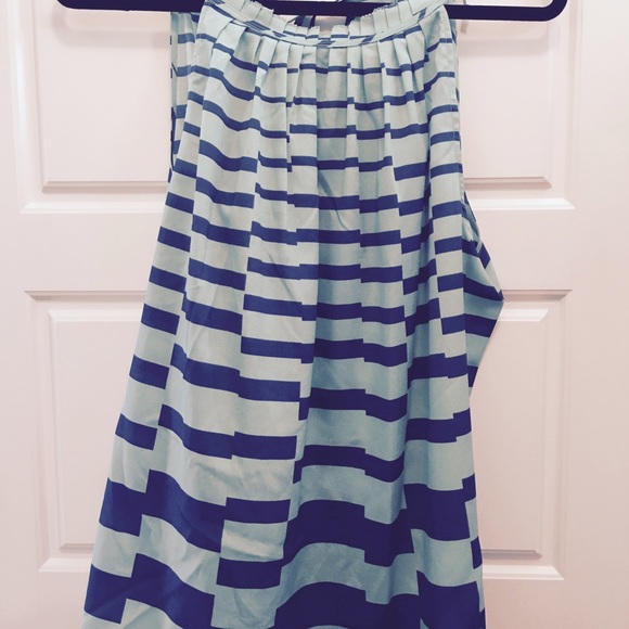Sleeveless top/tank