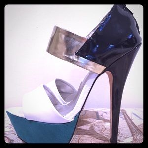 Never Worn Multi Colored Platform Heels 😍