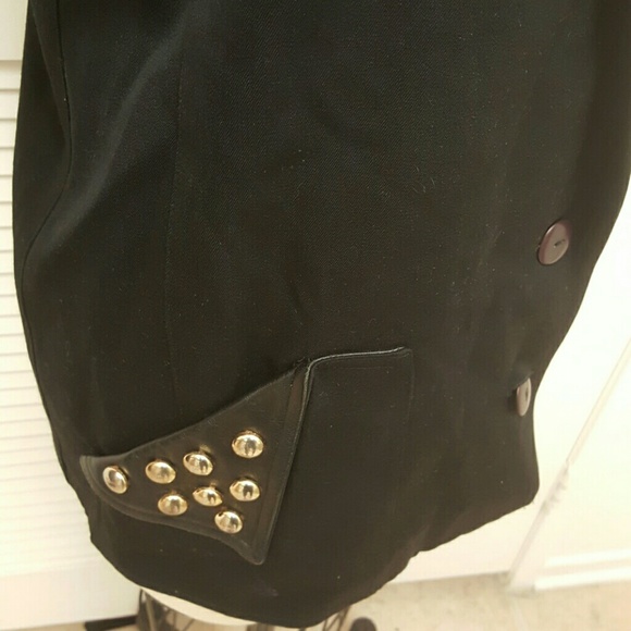 Pia Rucci Blazer - Picture 3 of 3